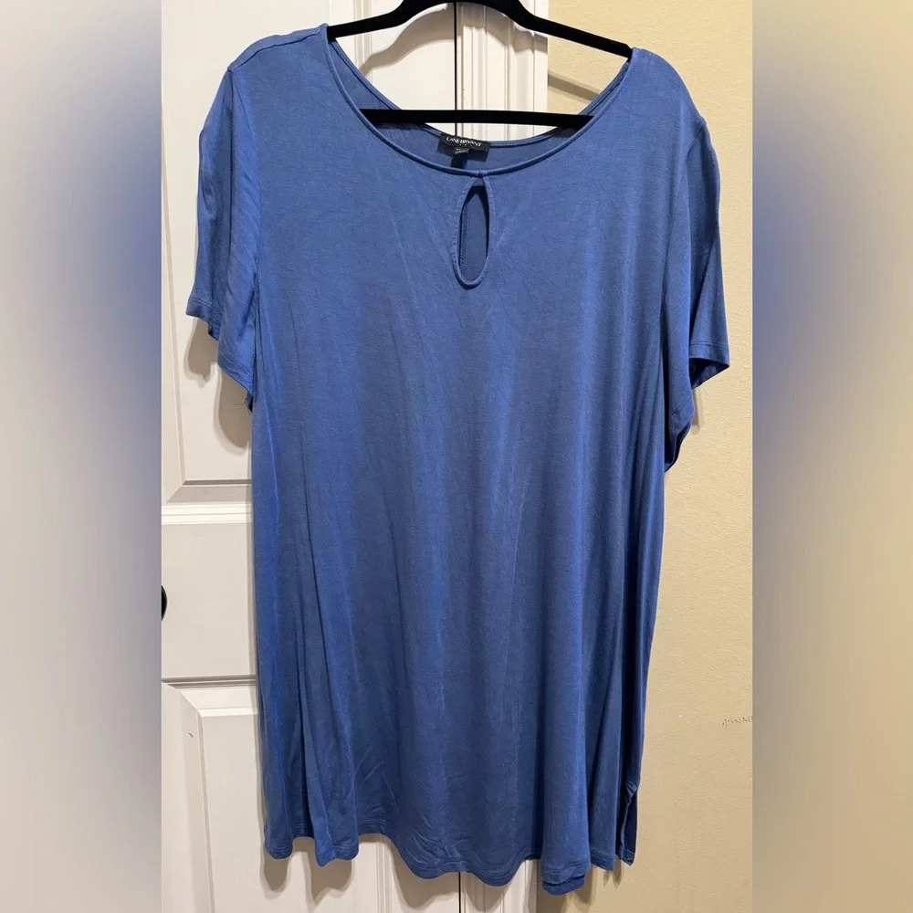 Lane Bryant Light Blue Short Sleeve Shirt with Keyhole Women’s Plus Size 22/24